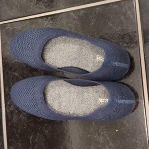 Allbirds navy blue flats size 6.5